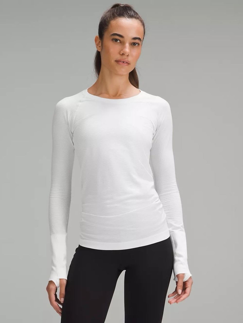 Lululemon Swiftly Tech Long-Sleeve Shirt 2.0
Hip Length